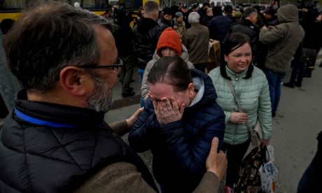 Russian forces accused of secret burials of Mariupol civilians