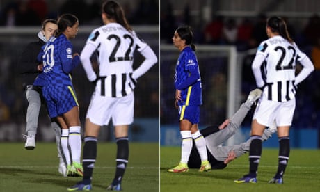 Sam Kerr knocks pitch invader to ground during Champions League match