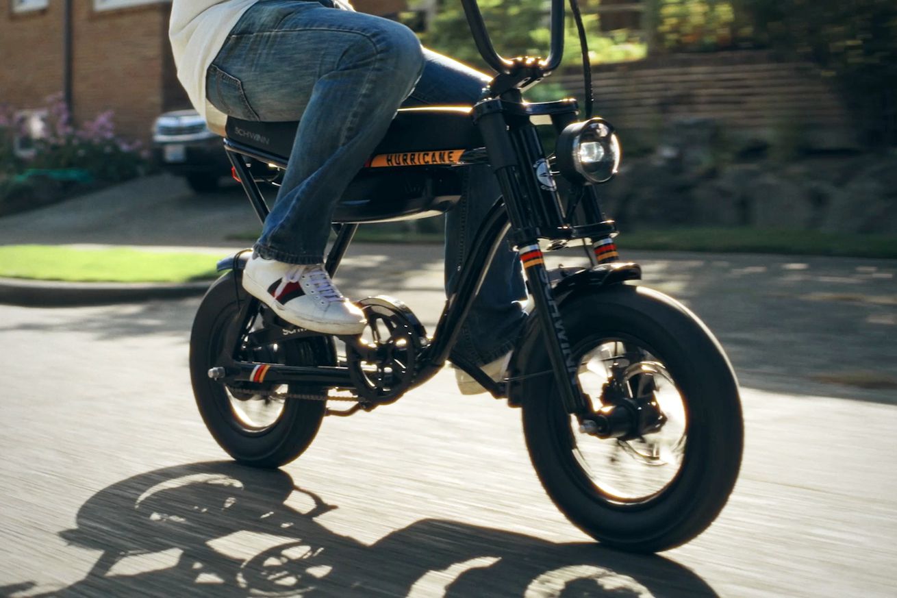 Schwinn resurrected its classic ‘70s Hurricane as a modern e-bike