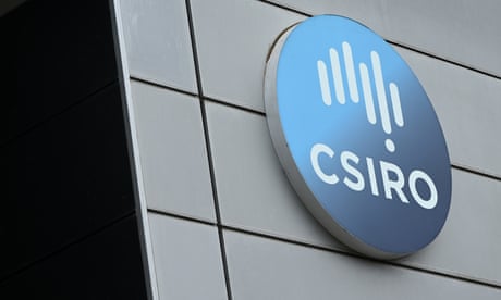 Science minister warns CSIRO against �renting out� its brand to giant gas companies