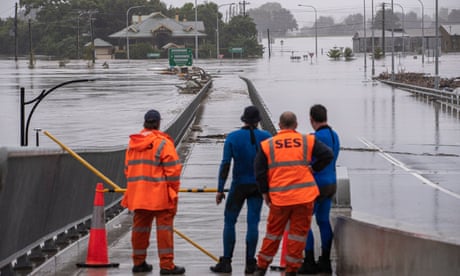 SES units in flood-hit NSW raised alarm in 2020 that restructure threatened ‘future of the service’