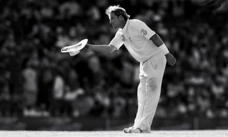 Shane Warne’s death is like that of a friend and gets worse with each hour | Barney Ronay