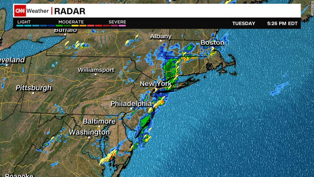 Storms cause a growing number of flight disruptions