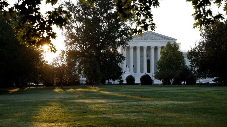 Supreme Court temporarily halts lower court ruling ordering 1,600 voters back on Virginia voter rolls