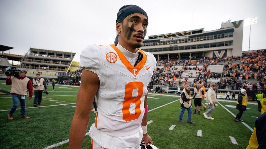 Tennessee's Nico Iamaleava under scrutiny over NIL, practice drama