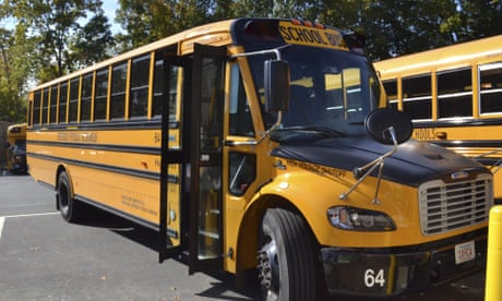 Texas students raise $250,000 for 80-year-old school janitor forced out of retirement