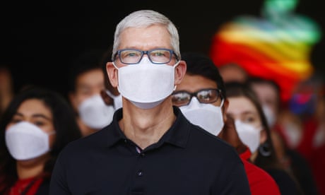 Tim Cook reportedly signed five-year $275bn deal with Chinese officials