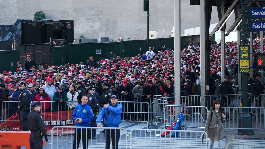 Trump supporters converge on Madison Square Garden ahead of highly-anticipated rally: 'Iconic'