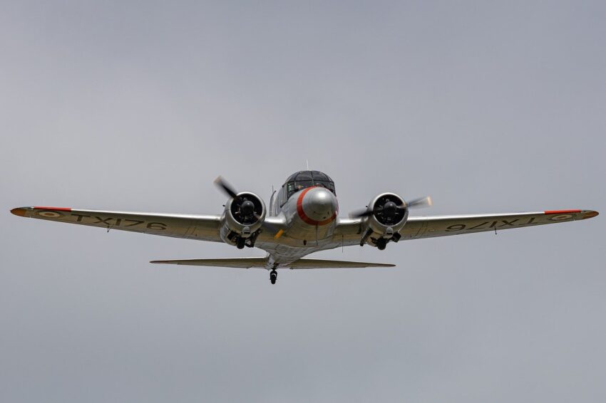 Vintage Aircraft Makes Makes Emergency Landing Today at Victoria International Airport Due to Collapsed Landing Gear