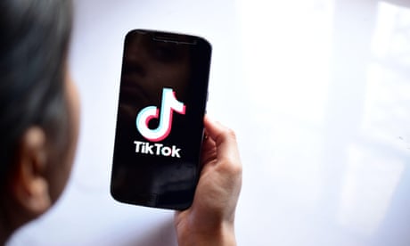 Viral TikTok challenges putting aspiring dancers ‘at risk of injury’