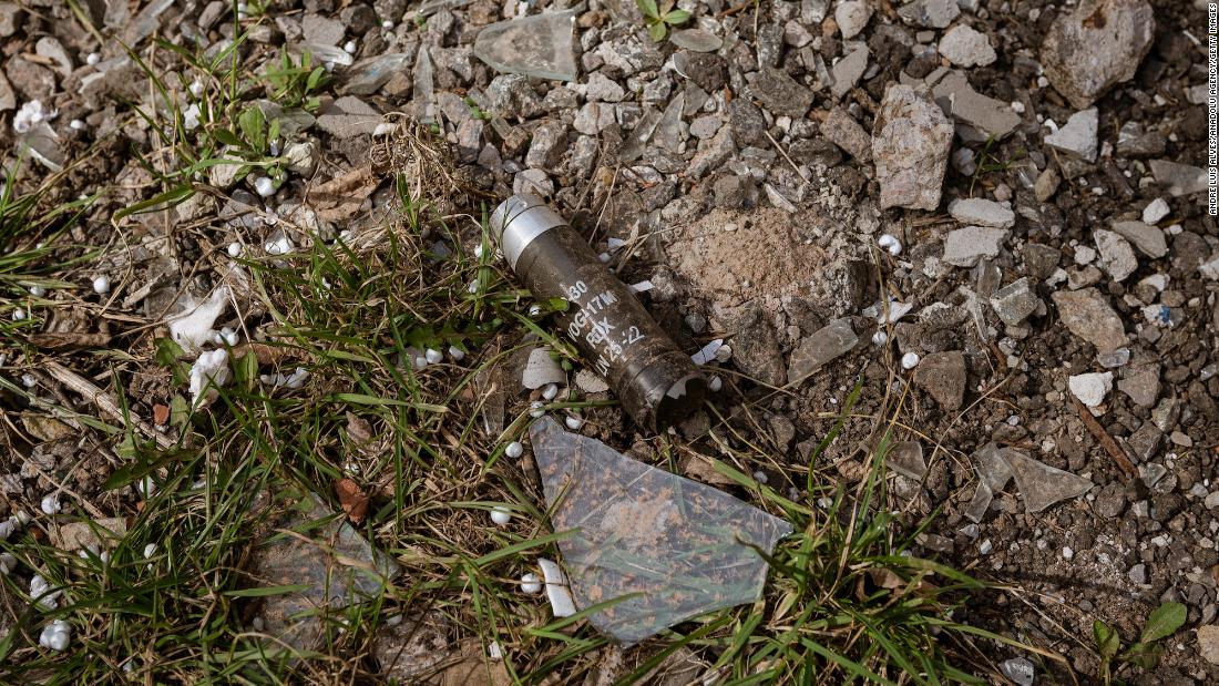 What are the cluster munitions the US is supplying Ukraine with and why are they so controversial?