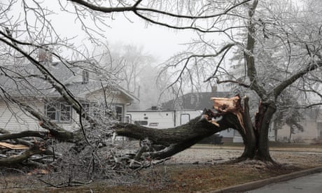 Winter storms leave 250,000 people without power across the US