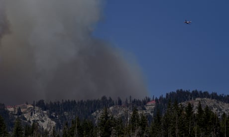 Yosemite wildfire continues to grow as it pushes east into Sierra national forest